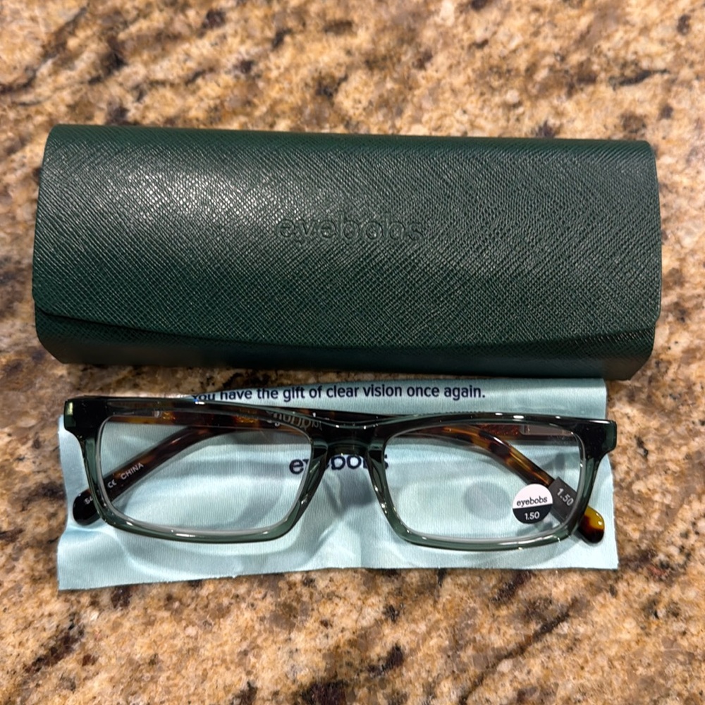 NWT Eyebobs 1.5 reading glasses